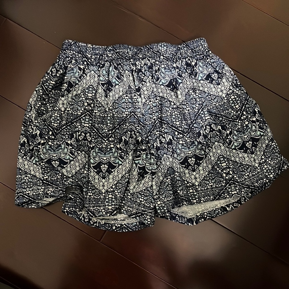 Soft Flowy Patterned shorts with pockets